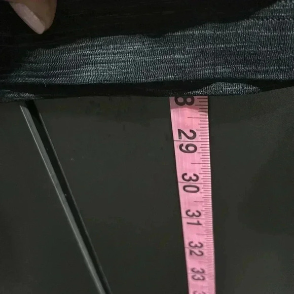 Under Armor Heat Gear,fitted quarter zip, pull over,athletic jacket/top,light - Picture 9 of 9